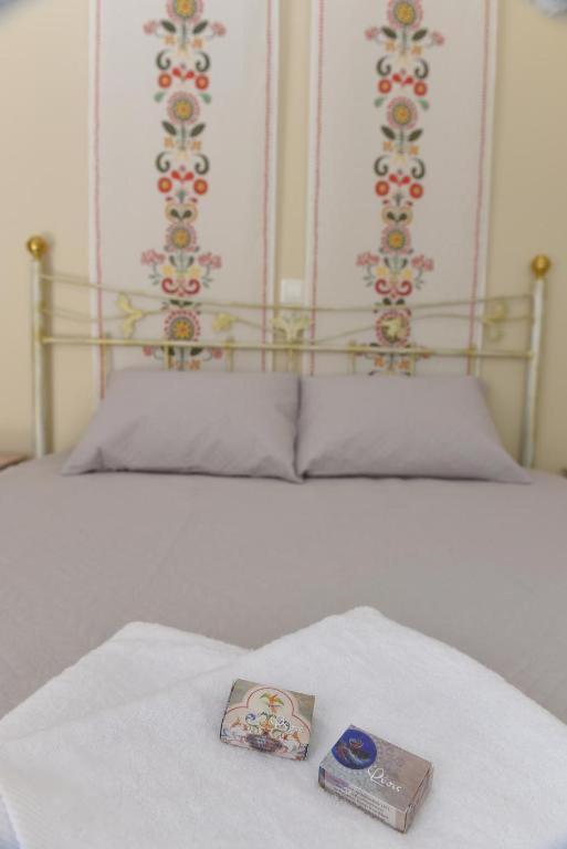 Oisyra Boutique Suites Ermoupoli Esterno foto