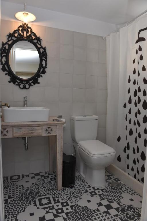 Oisyra Boutique Suites Ermoupoli Esterno foto