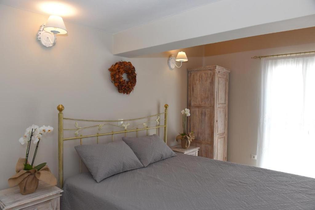 Oisyra Boutique Suites Ermoupoli Esterno foto